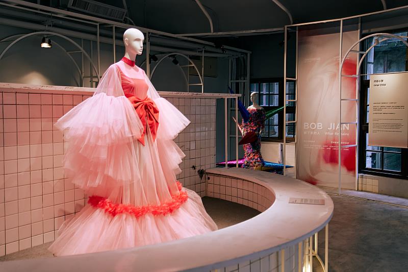 《留下來的人What Remains》設計師BOB Jian男澡堂譜時尚新章