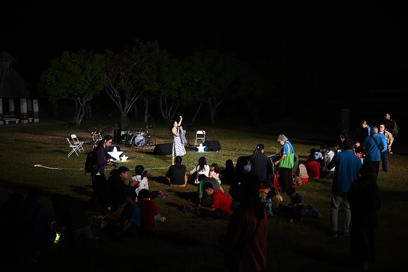 台東最美星空推星兒專屬場 孩子畫作將登上活動主視覺