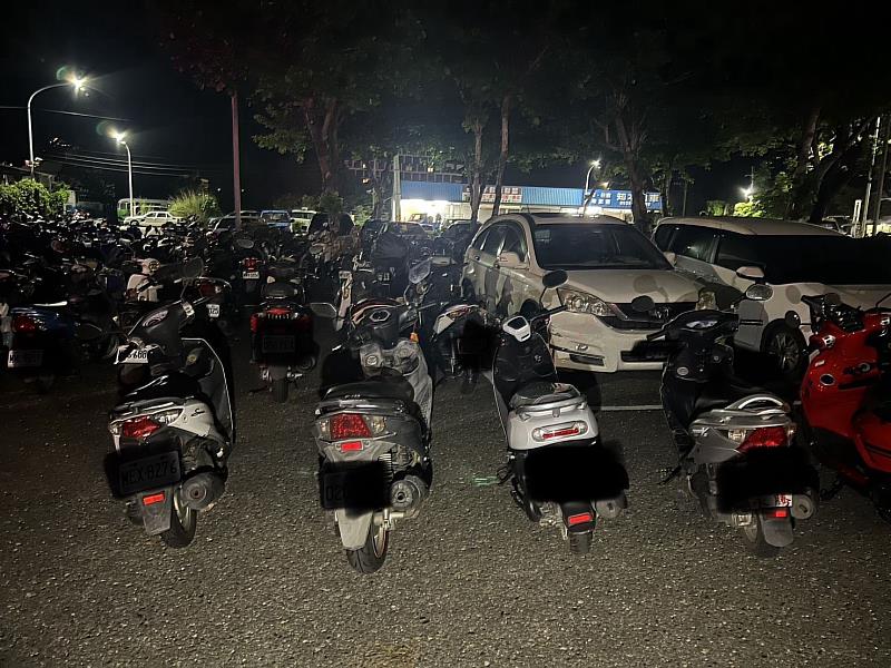 知本火車站機車違規停放亂象 臺東警方強力執法維護交通秩序