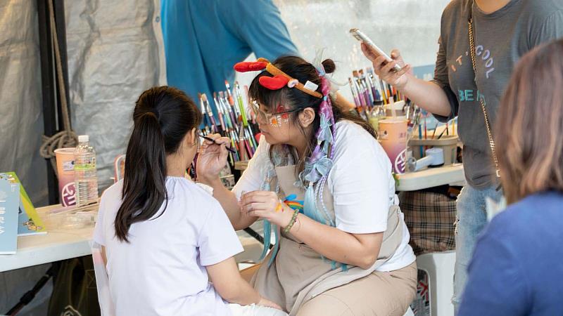 活動現場吸引許多民眾前往同樂