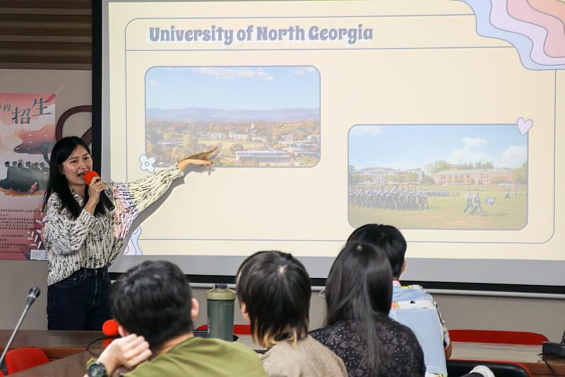 世新大學華語文教學學程將舉辦招生說明會,學程生現場分享實務經驗。(世新大學提供)