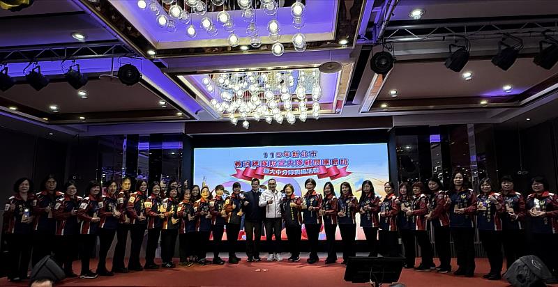 115年新北市義消總隊防宣大隊大中分隊表揚活動大合影。