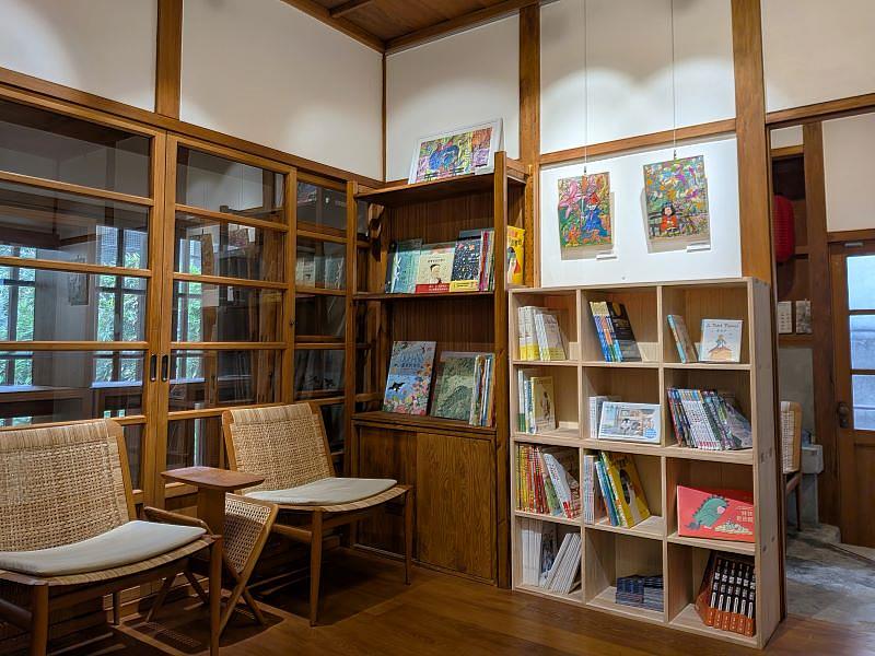 位於兒童閱讀區的作品。