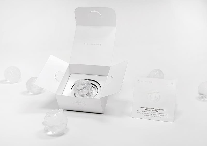 蔡銘君老師指導作品《TEARMADE》,設計團隊為四年級王宥潔、郭家溱、陳琦、黃惠靖。