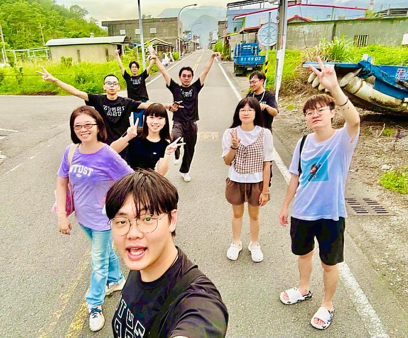 臺科大創客魂偏鄉行已動員96人次技優生，22場活動，於7縣市服務受眾達510人，USR行動將擴大影響力持續一起走下去。