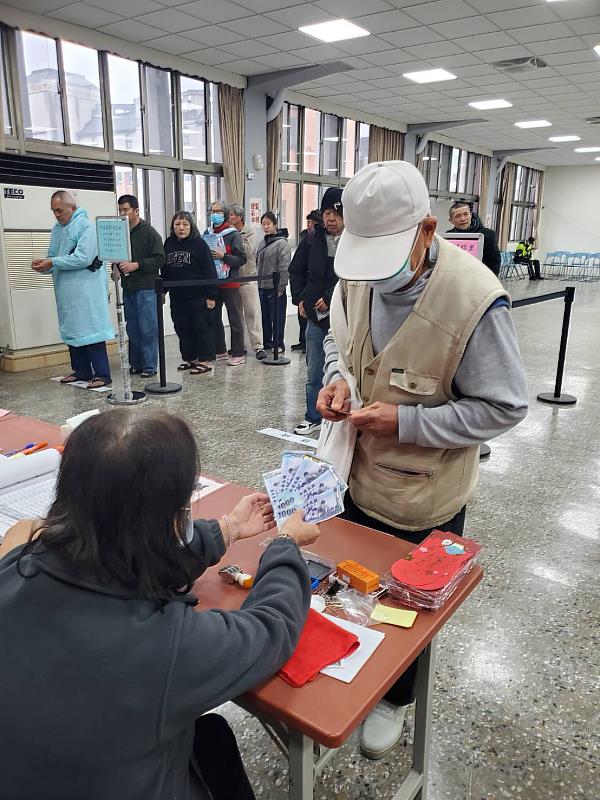 「115年振興經濟消費金」發放資料照。