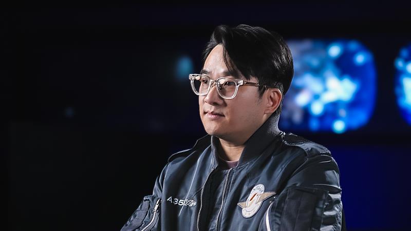 電影部分則由曾任金馬獎評審的資深影評人「膝關節」推薦,片單橫跨驚悚、經典、愛情及動作片類型。