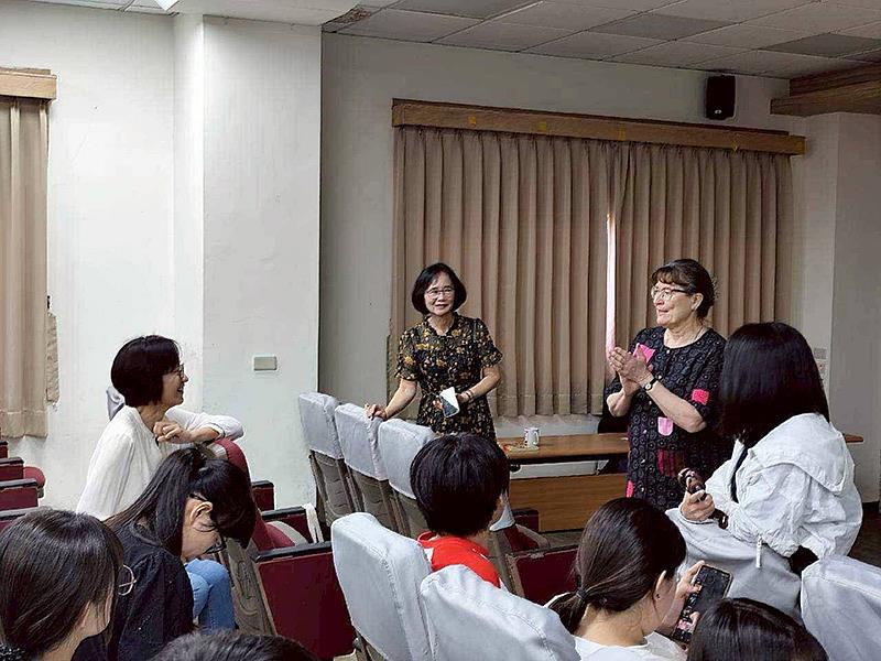 南華大學邀請芬蘭University of Turku的榮譽教授Inkeri Ruokonen蒞校演講，分享芬蘭幼兒教育理念。