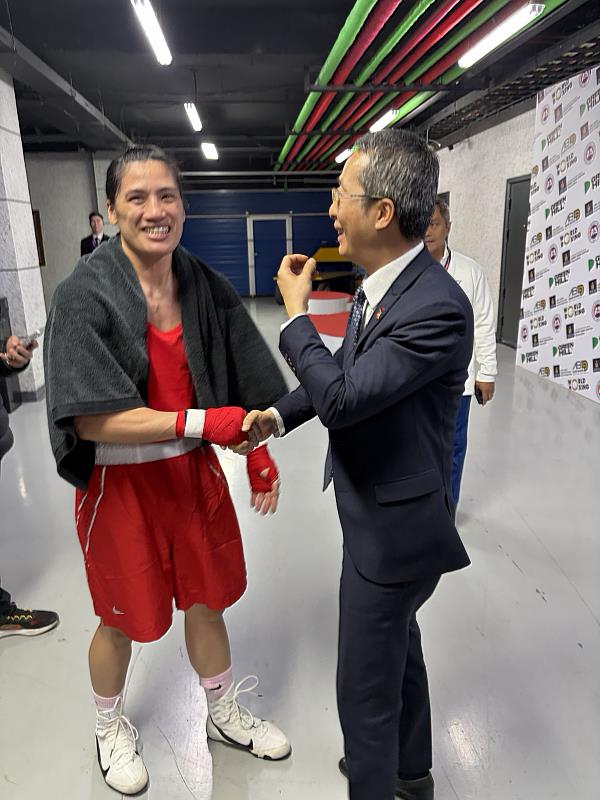 拳擊亞錦賽台灣女將大豐收 1金1銀2銅榮耀蒙古 駐處率僑胞助陣傳佳音