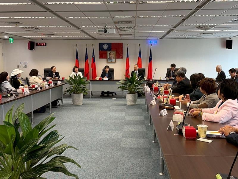 亞洲台灣客家聯合總會拜會客家委員會。