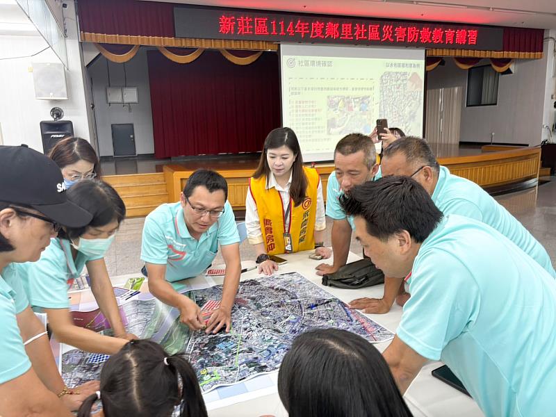 永慶人員參與防災講習，強化自身防災應變能力，成為社區防災中重要的後盾。