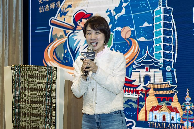 副委員長李姸慧致詞。