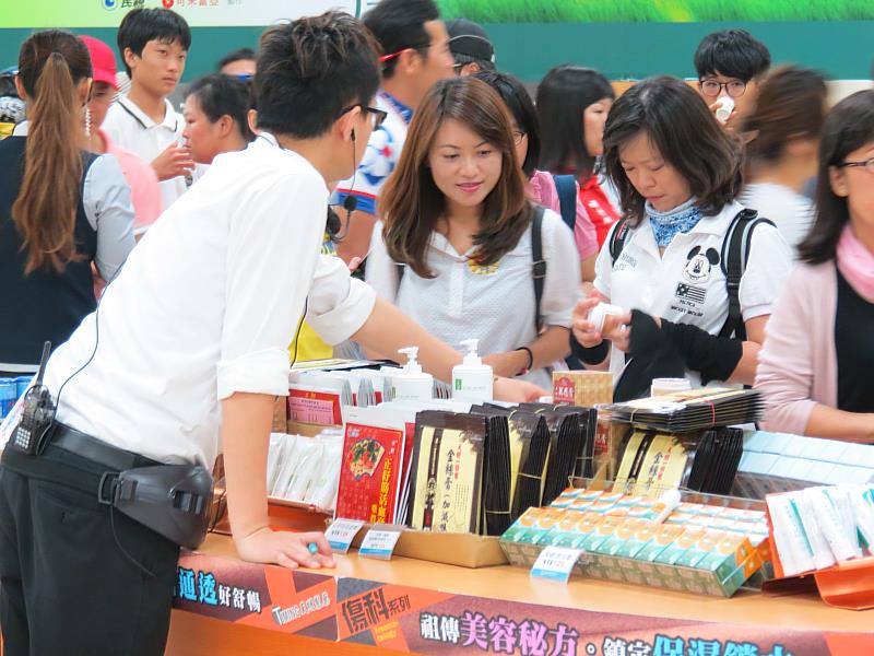 天明製藥3月營收的亮眼成績，不僅反映市場對天明產品與服務的高度肯定，也顯示公司在中藥製造流程優化、電子訂單系統推動及產業布局逐步發揮綜效，各項業務動能逐步轉化為實際營收成長，為後續營運成長奠定良好基礎。