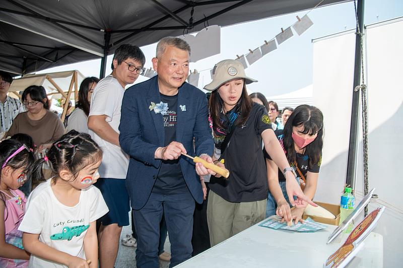 0_林瑞彥副市長參觀幼兒教育成果展 (3)