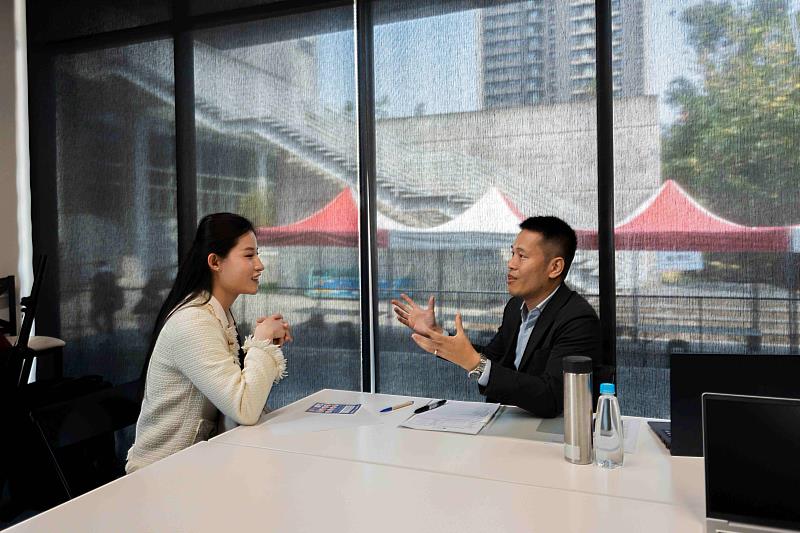 企業與國際生一對一職涯諮詢。