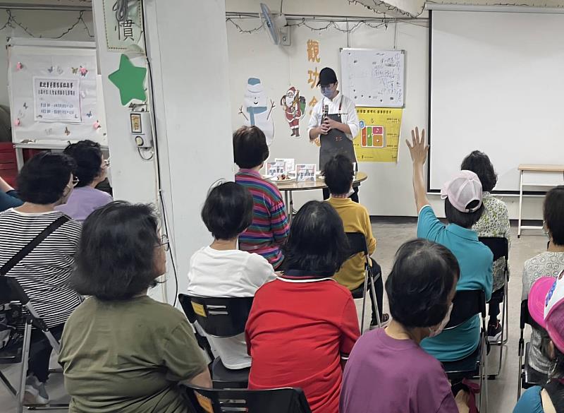 景文科大義廚 用心讓NG醜蔬果變身五星家常味