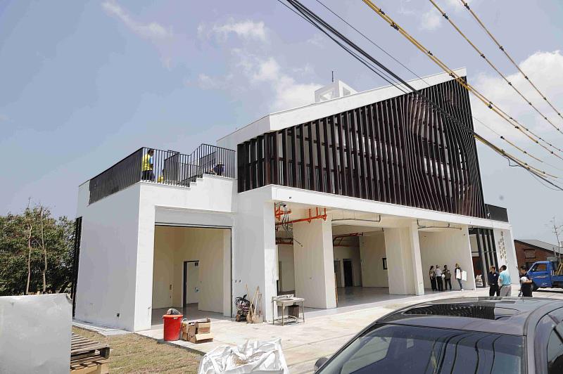 翁章梁關心消防局第一大隊義竹分隊拆除重建工程