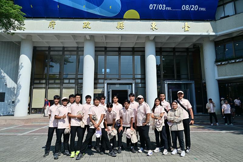 全中運臺東代表隊熱血出征！饒慶鈴今授旗