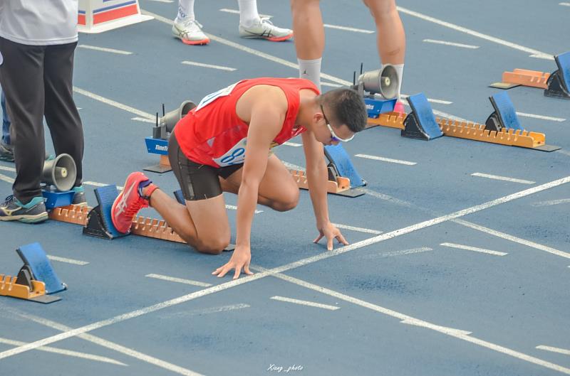 魏浩倫在訓練中展現出高度自律與積極態度，順利在高壓的全國性賽事脫穎而出。