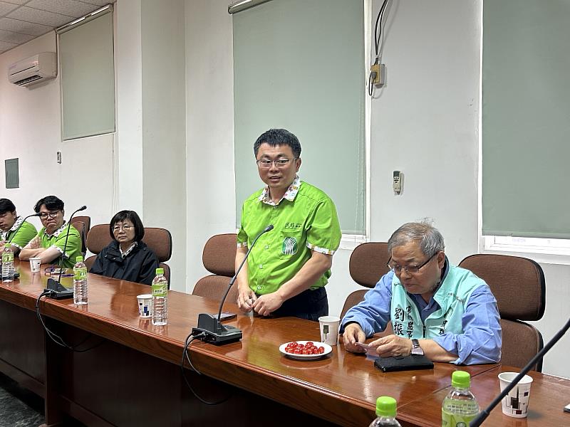 南華大學科技學院與民雄農會簽署MOU，民雄鄉農會總幹事陳加茂致詞。