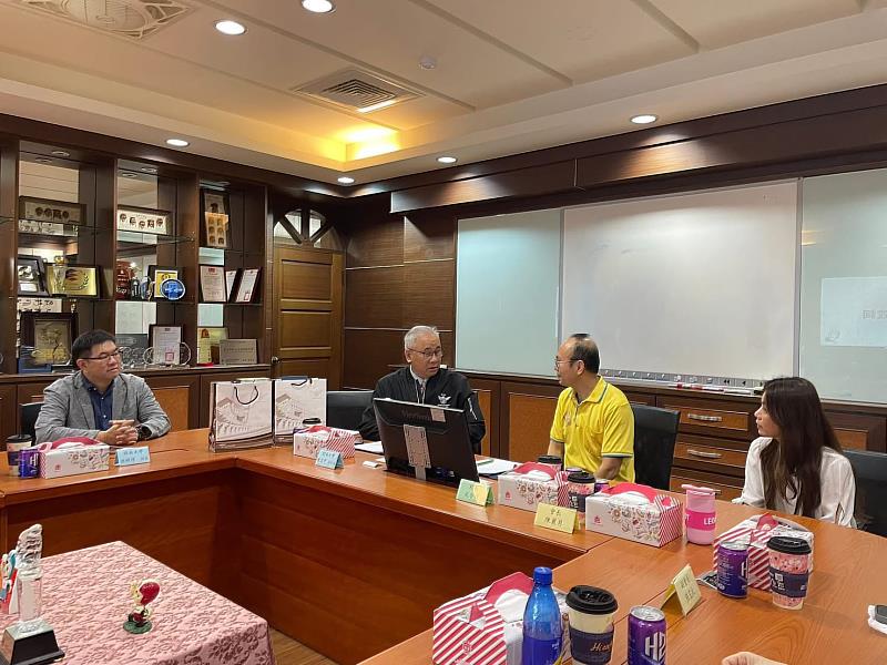 雙方於會議中深入交流，研商課程銜接與未來合作發展方向。