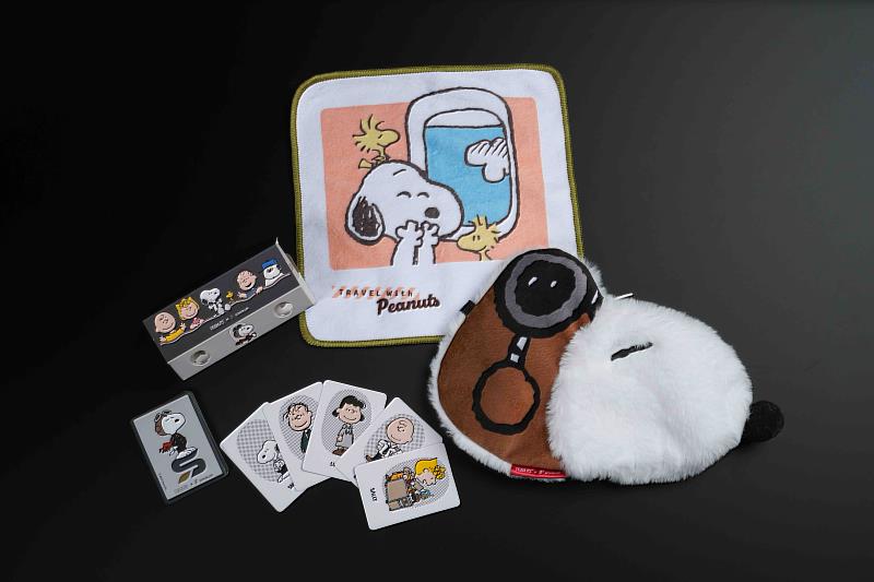 2025 Snoopy收心包入圍「最佳兒童旅客服務用品」最終決選，兼具娛樂與實用性，提升親子旅客的飛行體驗。