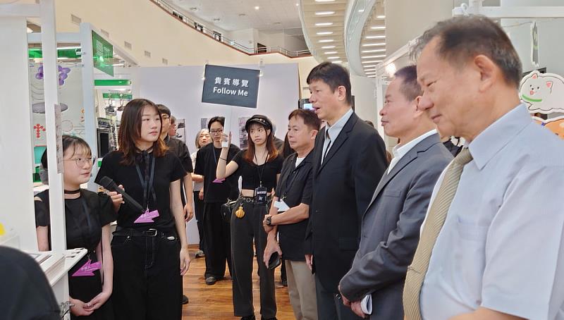 視傳系優秀作品。