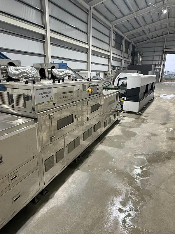 纖維抽取後烘乾作業-連續式微波乾燥處理設備