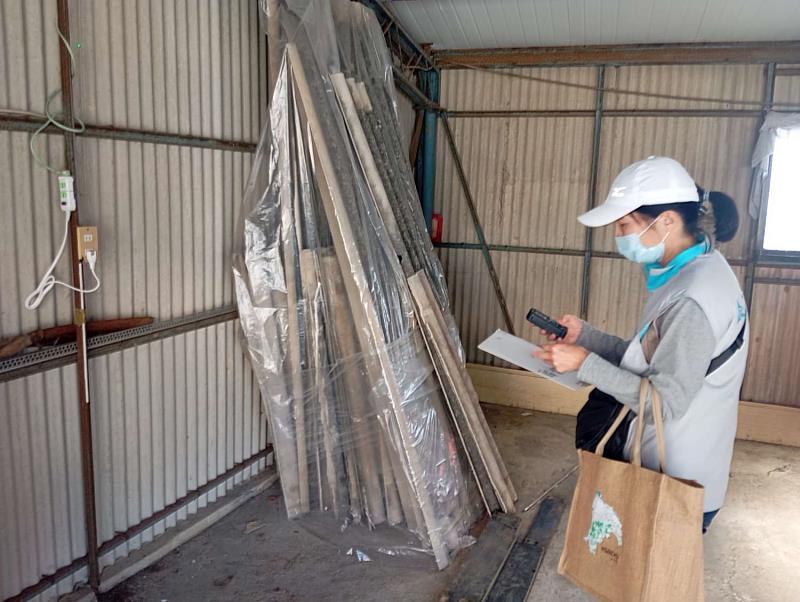 石綿現場勘查實際量測作業