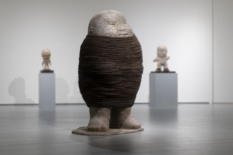 亞洲藝術中心_李真_光纖之一_麻繩、土、木、纖維樹脂_135x116x220cm_2012