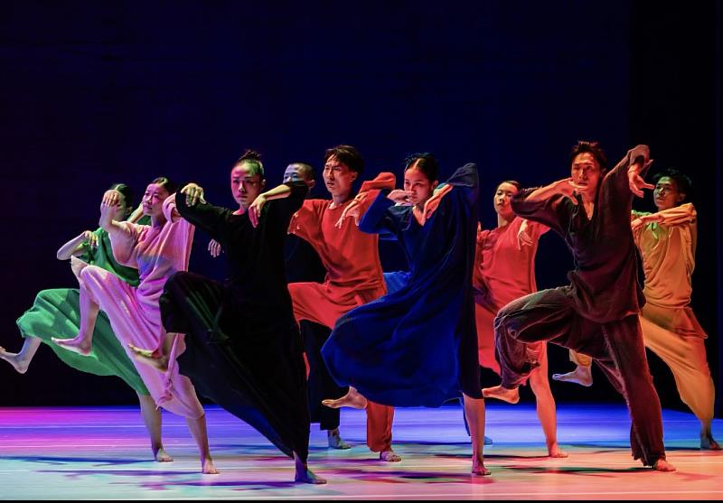 雲門舞集《來》劇照_攝影 陳建豪01