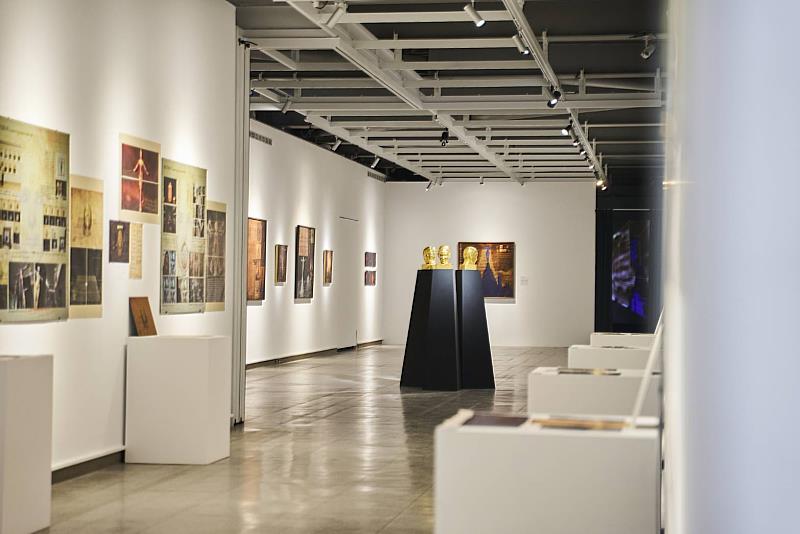 《柔性迴路:臺灣女性當代新媒體藝術展》A展廳展場照