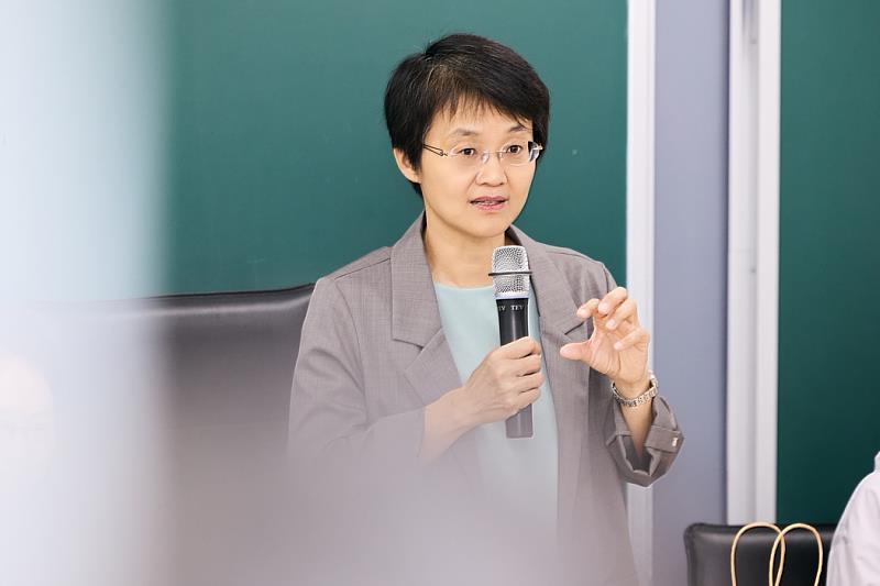 客委會古秀妃主委致詞。