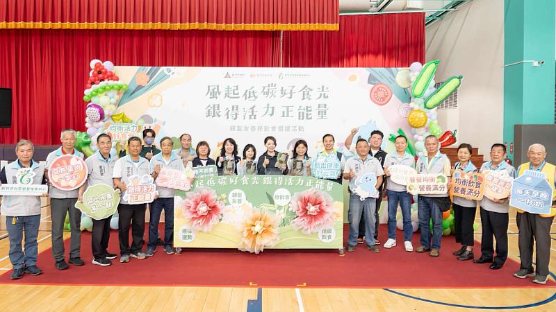 與會長官及貴賓合影。