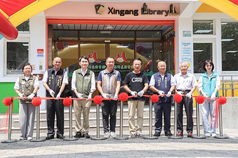 新港圖書館翻新亮相，打造全齡友善閱讀空間-2