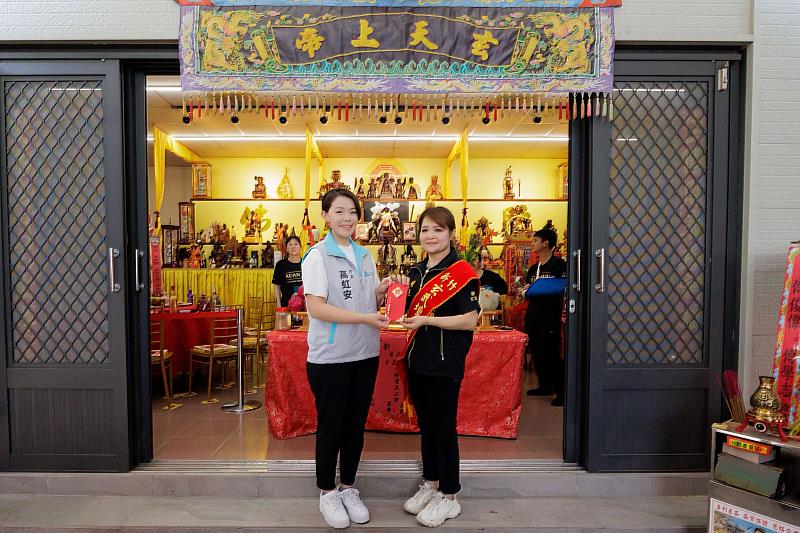 高虹安市長前往玄武壇參香祝壽