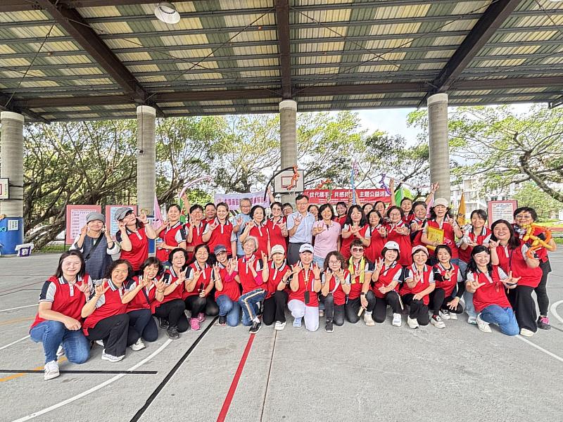 真善美聯誼會合照