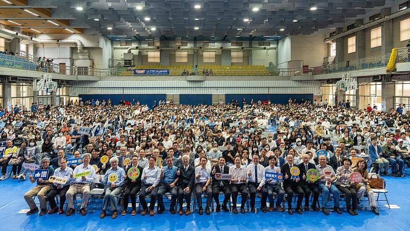 海大申請入學報名人數逆勢成長，總計將近五千人。