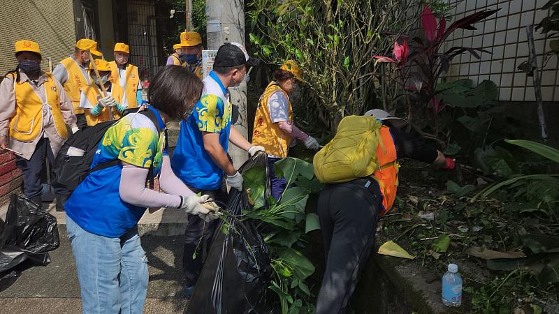 守護歷史不分區 基隆救國團義工跨區攜手志願服務夥伴守護許梓桑古厝