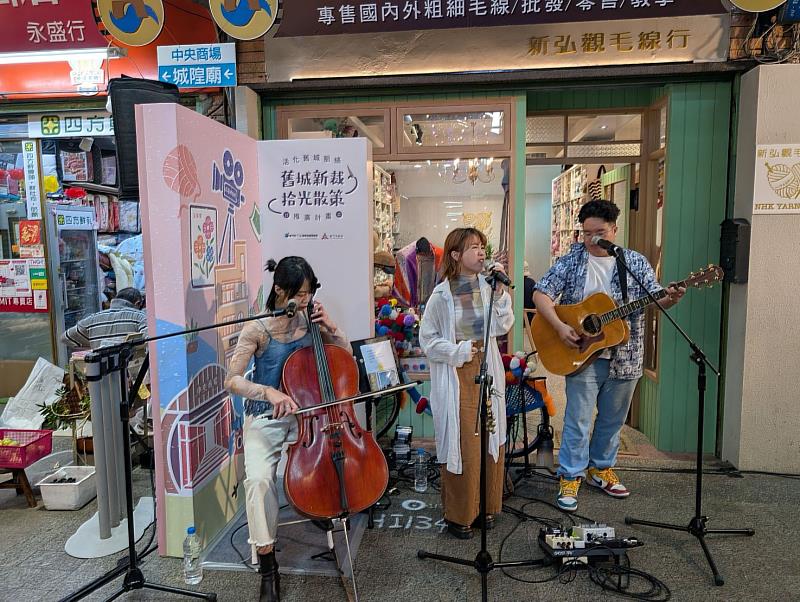 藝人表演。