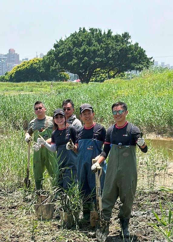 圖三、星展銀行（台灣）三年投入新台幣3,000萬元，以五股濕地為起點，從重塑棲地、科學洞察與環境教育三大面向推進，守護貫穿大台北的淡水河流域的濕地生態系，倡議打造「北台灣首座國際級濕地」。