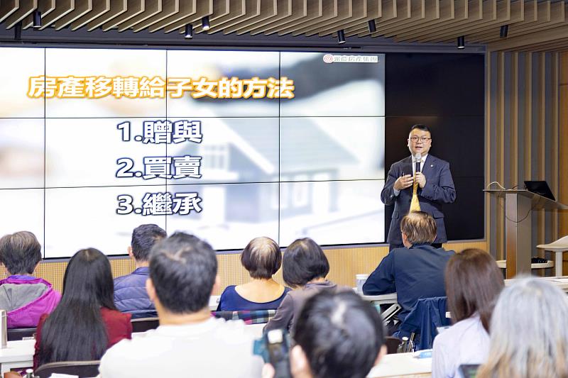 民眾讚賞永慶房產講座「講師口齒清晰,內容淺顯易懂」、「非常有幫助,應該多舉辦」。圖/永慶房屋提供