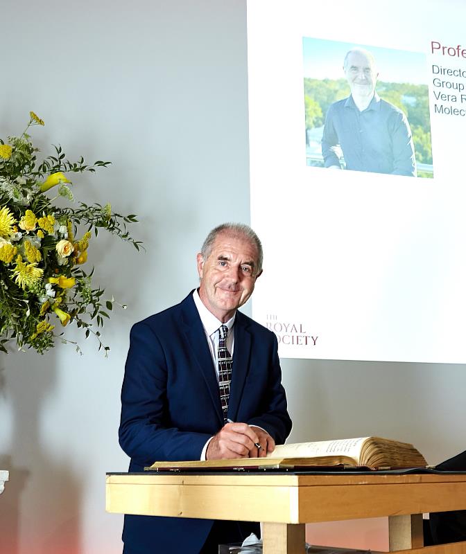 Craik博士長期深耕生物醫學與天然物化學，農健學院期望透過此次學術交流，大力拓展東海在農業科學與健康產業的跨國合作藍圖。