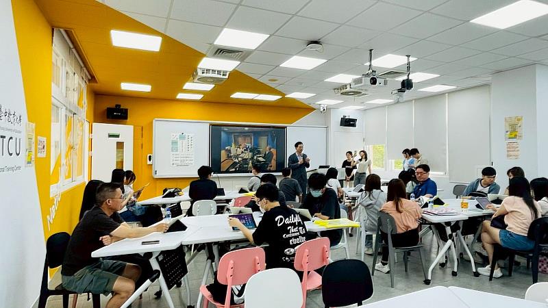 「開箱中教大」學系博覽會湧人潮 邀學子入校探索未來