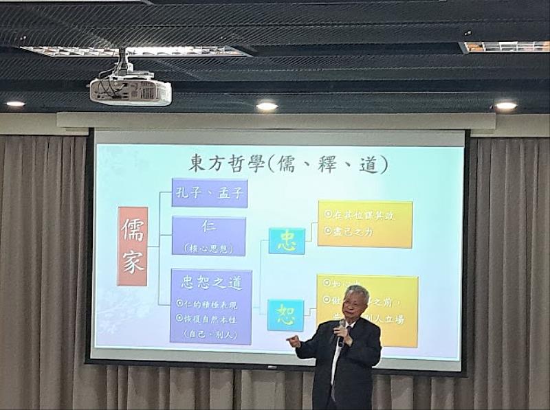 中國醫藥大學林昭庚院士獲邀「優遊臺中學－傑出科普講座」發表專題演講。