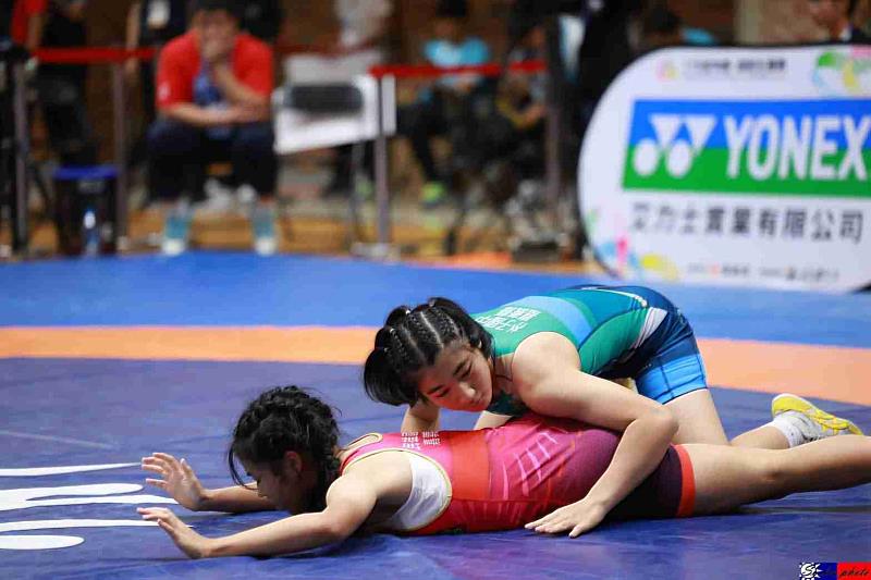 嘉義縣角力新秀穩健成長 朴子國中黃珞旖榮獲金牌