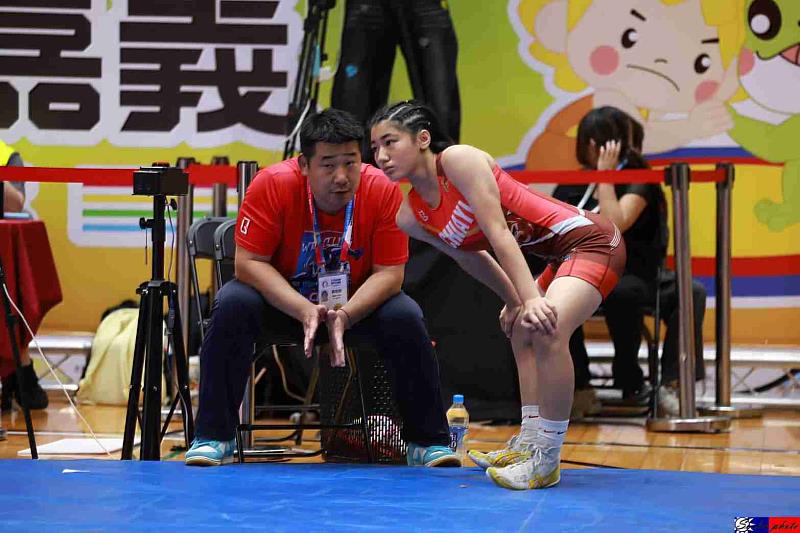 嘉義縣角力新秀穩健成長 朴子國中黃珞旖榮獲金牌