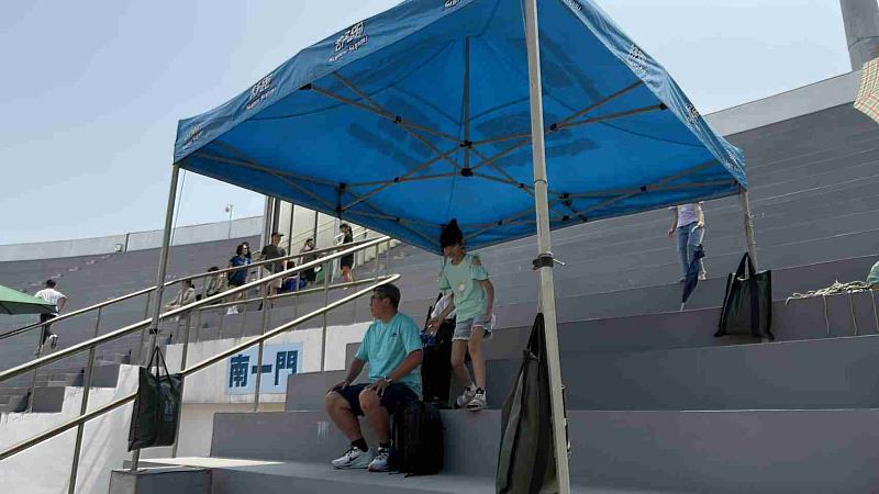 因應全中運高溫賽事環境 嘉義縣攜手舒跑加設遮陽設施