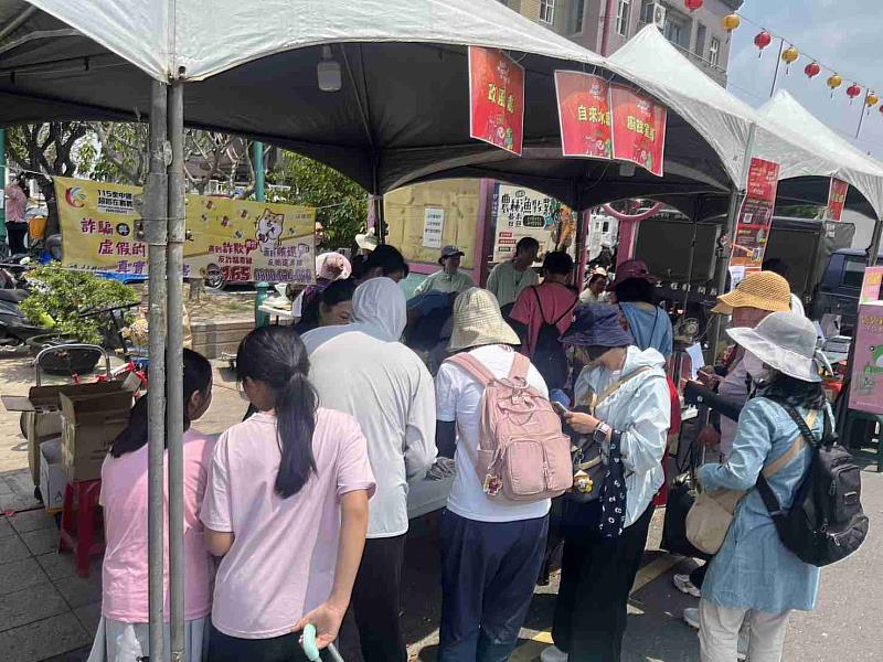 大甲媽祖駐駕新港 政風處設攤宣導反詐反賄、護廉能