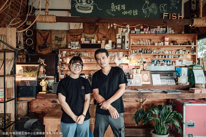 「魚罐頭咖啡館」由青創夫妻打造。